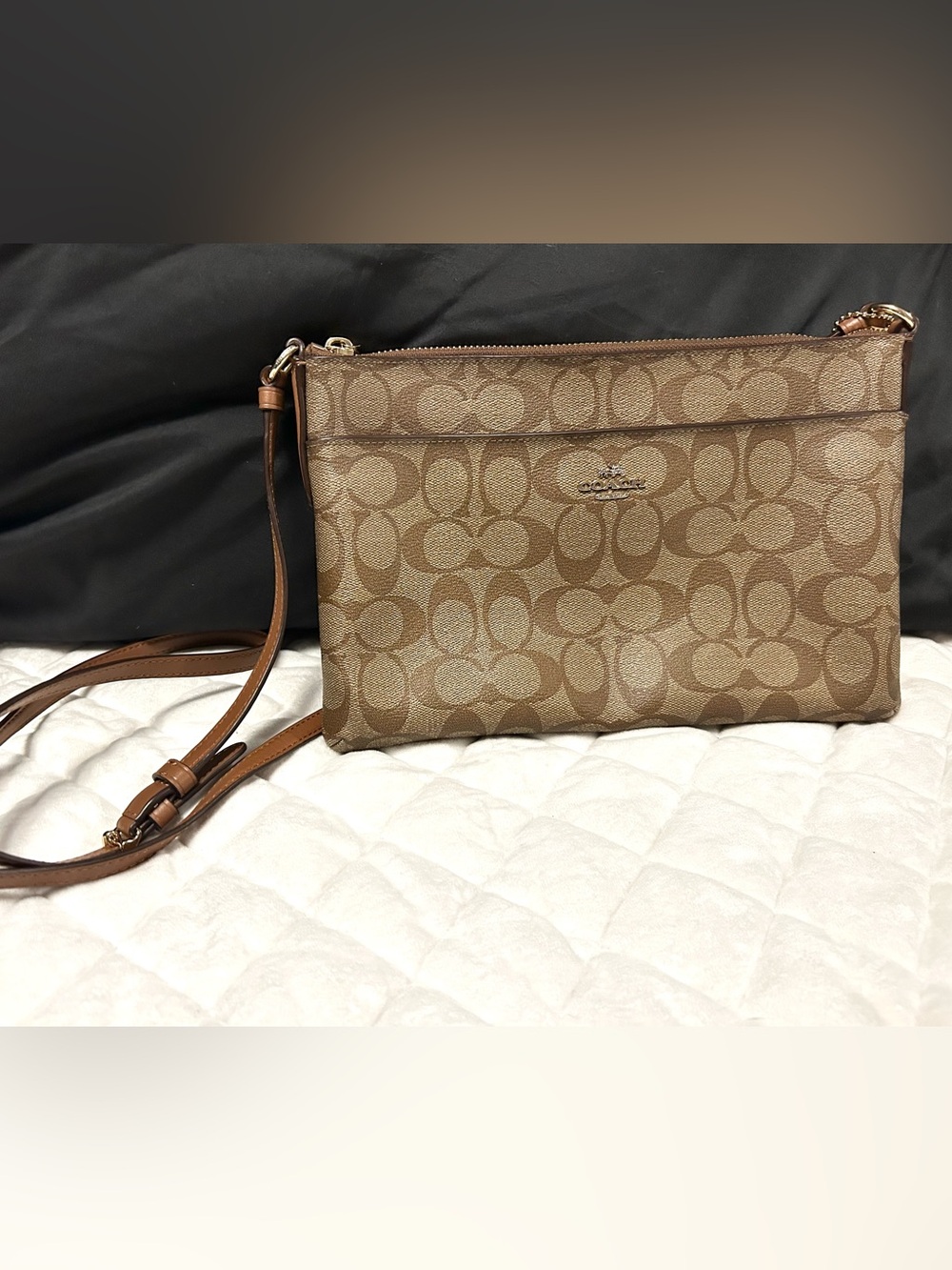 AUTHENTIC Coach Signature Coated Canvas Crossbody Bag - Brown/Tan